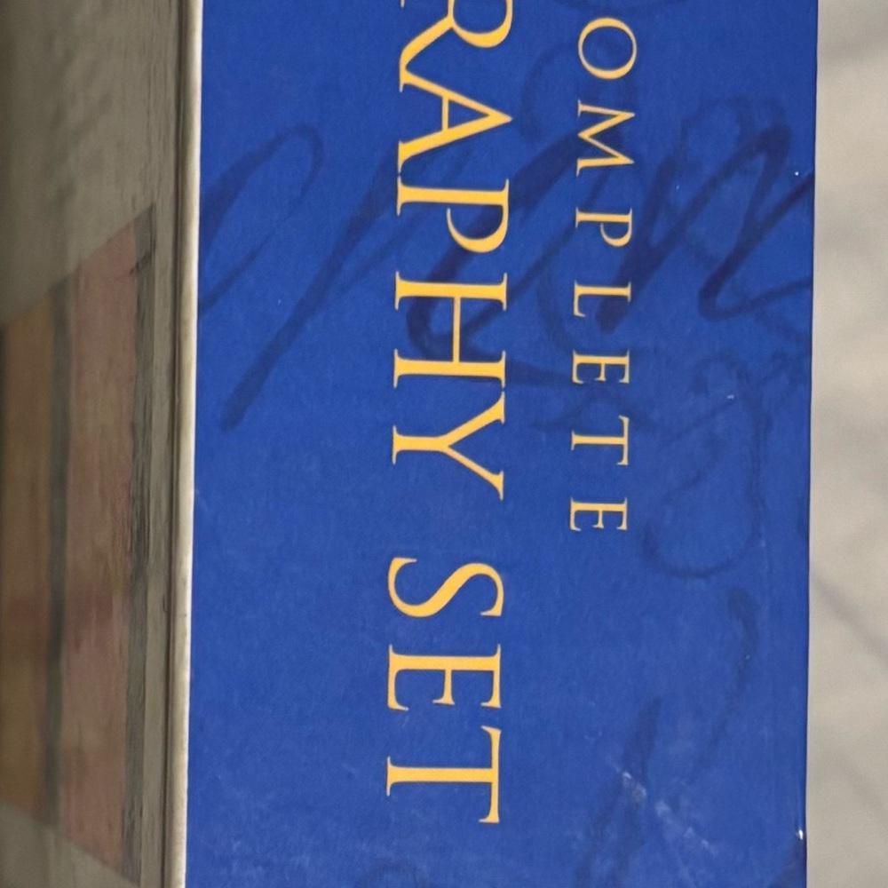 Reader's Digest Calligraphy Set - Picture 5 of 5